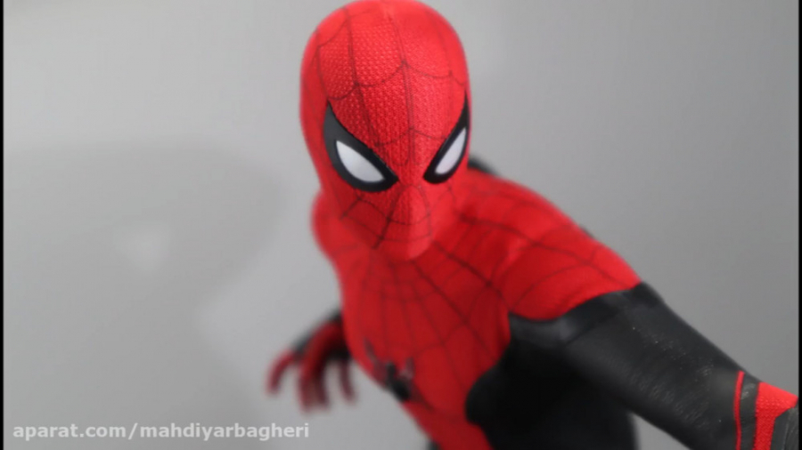 اسباب بازی مرد عنکبوتی دور از...