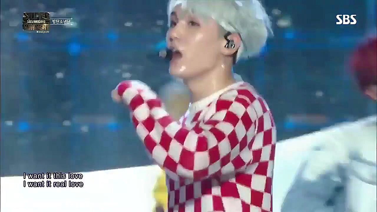 کنسرت اهنگ DNA از بی تی اس