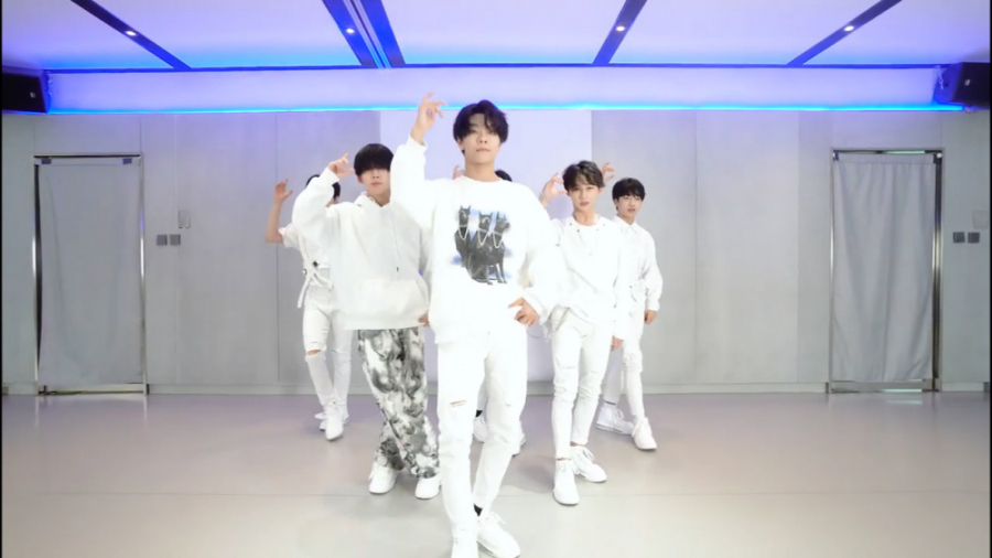 گروه پسران چینی Boy Story