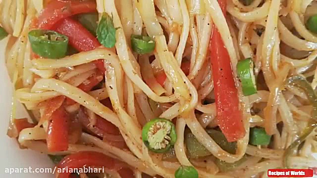 طرز تهیه ماکارونی سبزیجات در خ...