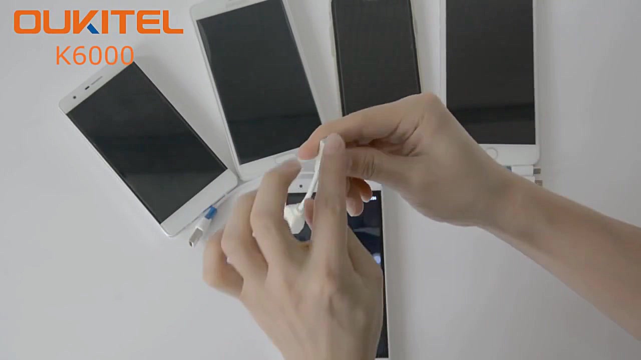 شارژ همزمان 4گوشی با گوشی قدرت...