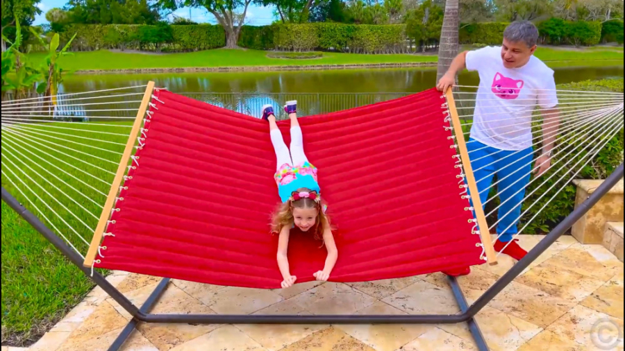 ماجراهای ناستیا و بازی:: تاب ب...