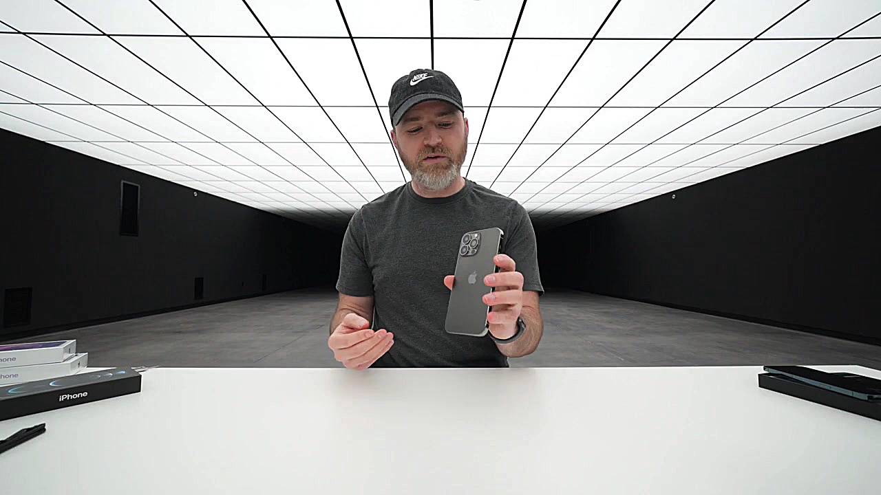 نگاه اولیه کانال آنباکس تراپی...