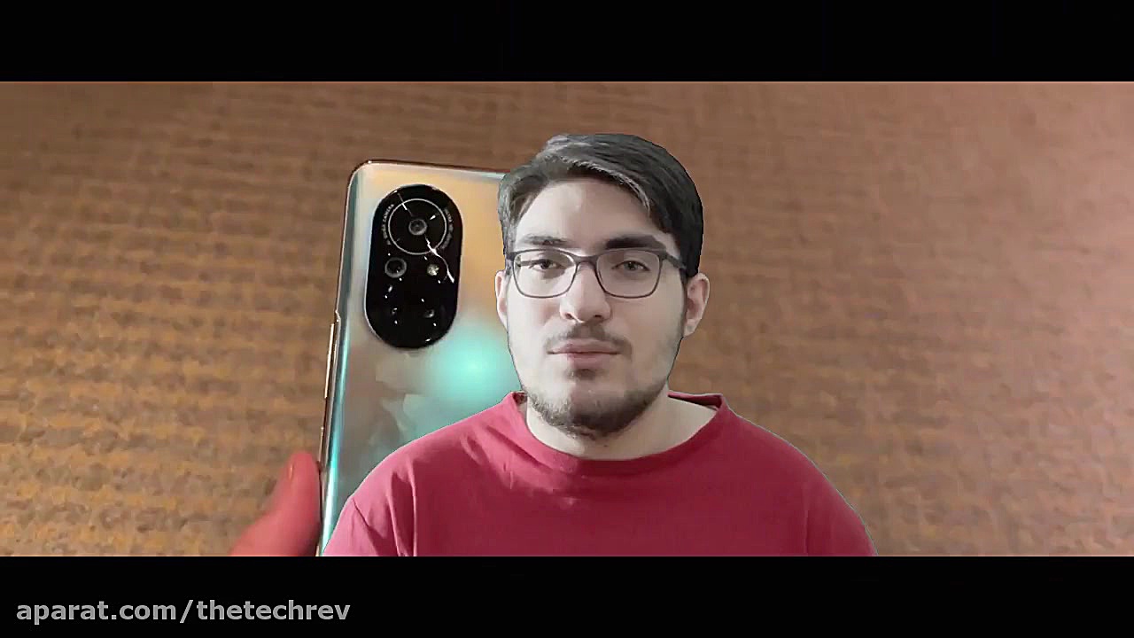 بررسی و نگاهی به آنر وی ۴۰ لای...