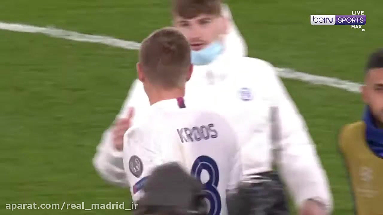 توخل و بازیکنان رئال مادرید پس...