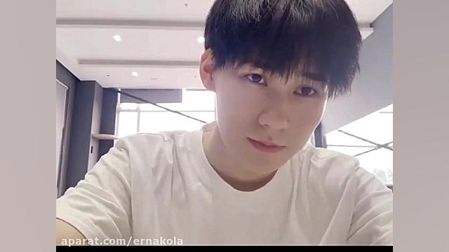 ترانه خواندن پسر نوجوان چینی