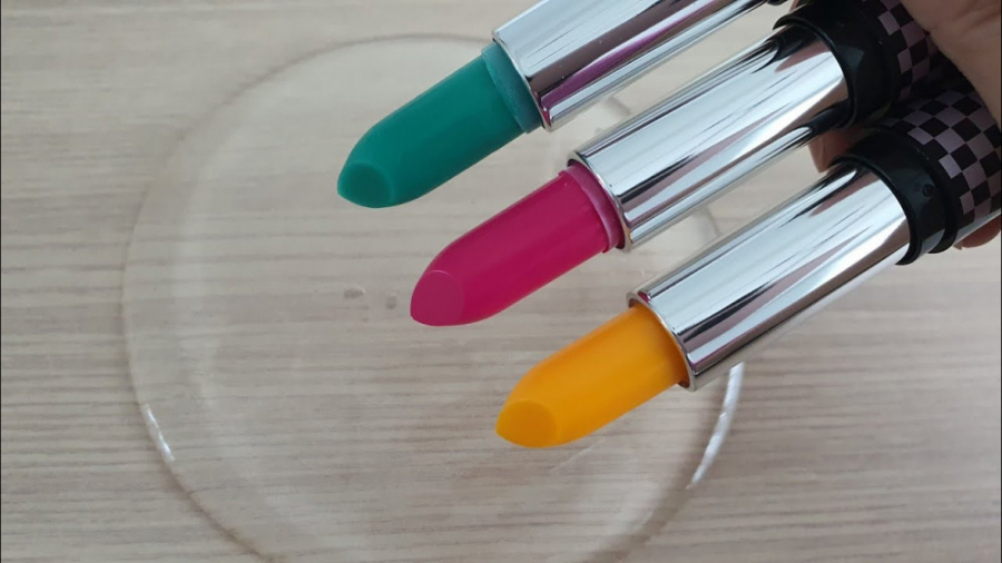 مخلوط رژ  اکلیل  اسلایم شفاف