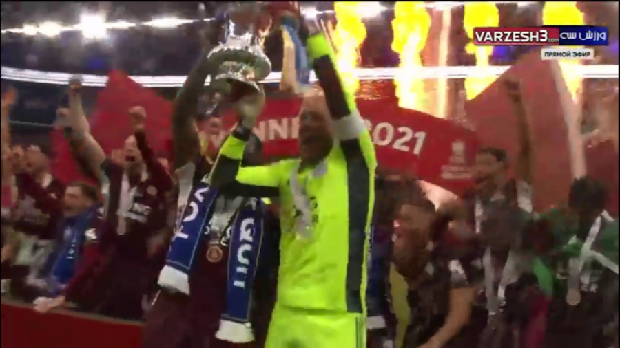 جشن قهرمانی لسترسیتی در جام حذ...