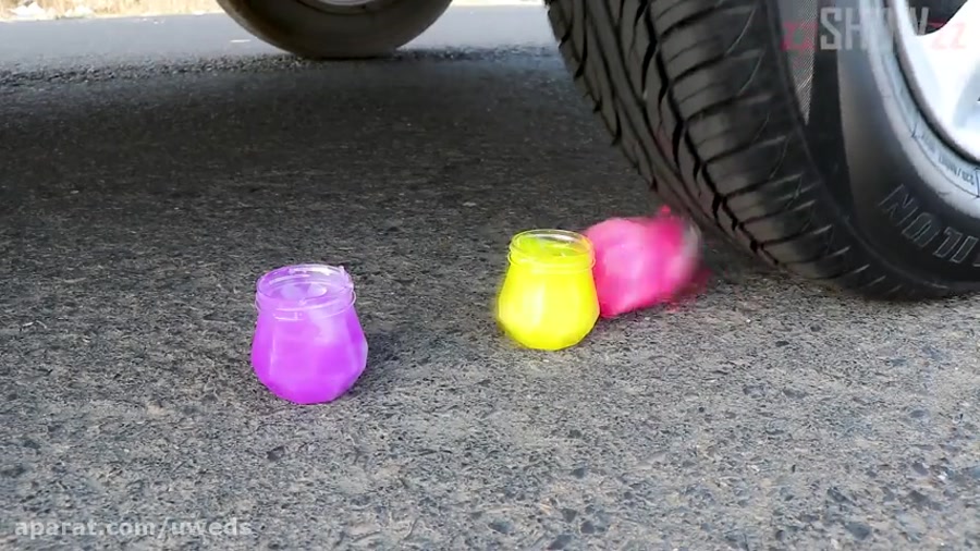 له کردن اشیا و خوردنی زیر لاست...