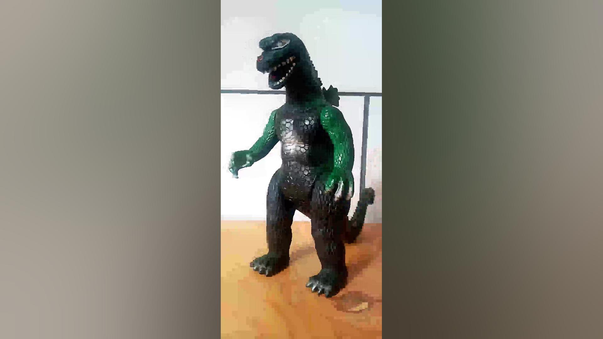 اکشن فیگور گودزیلا ۲۰۰۲