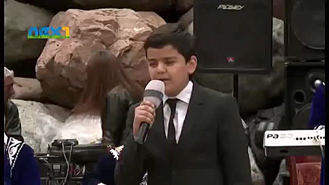 اهنگ نوجوان تاجیکی برای مادر