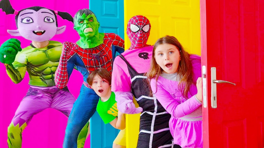 آدریانا شو  آدریانا و دوستان...