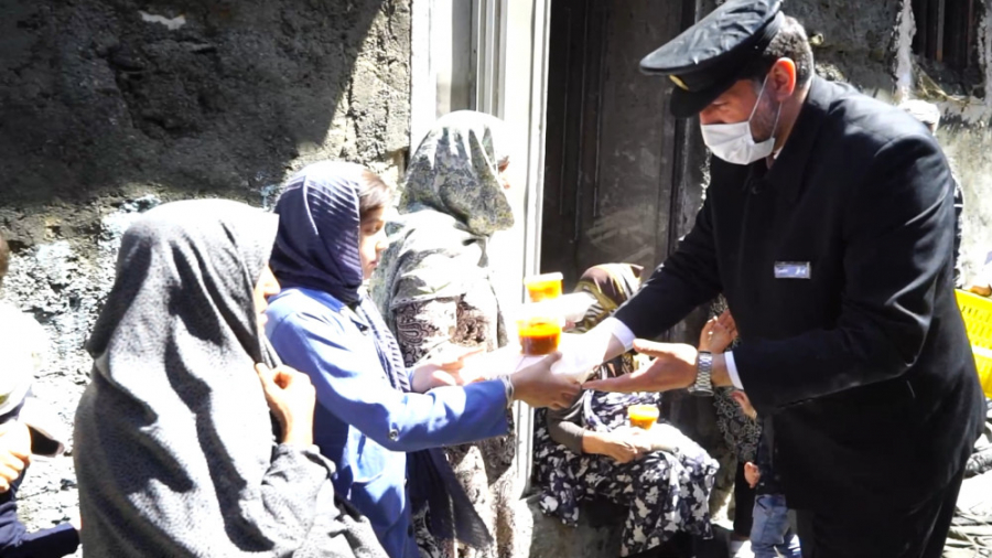 دلجویی خادمان امام رضا (ع) از...