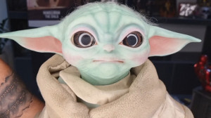 مجسمه بیبی یودا baby yoda لای...