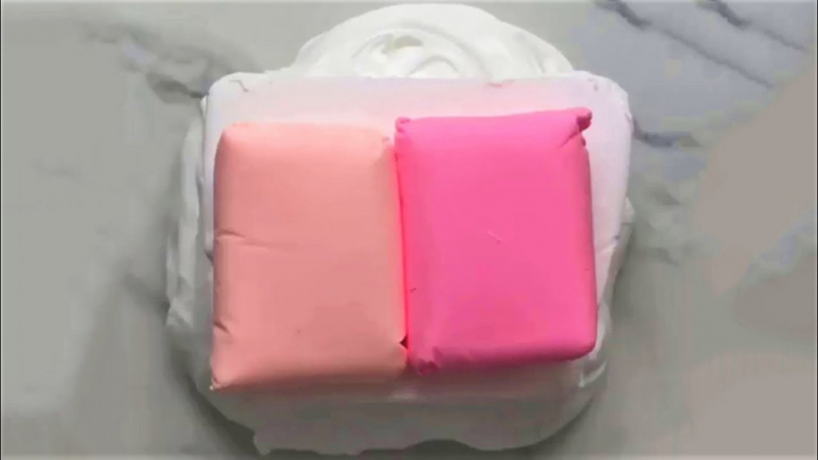 مخلوط خمیر کلی و اسلایم