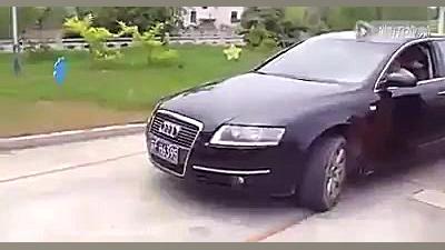 پارکینگ به این زیبایی و جدیدی...