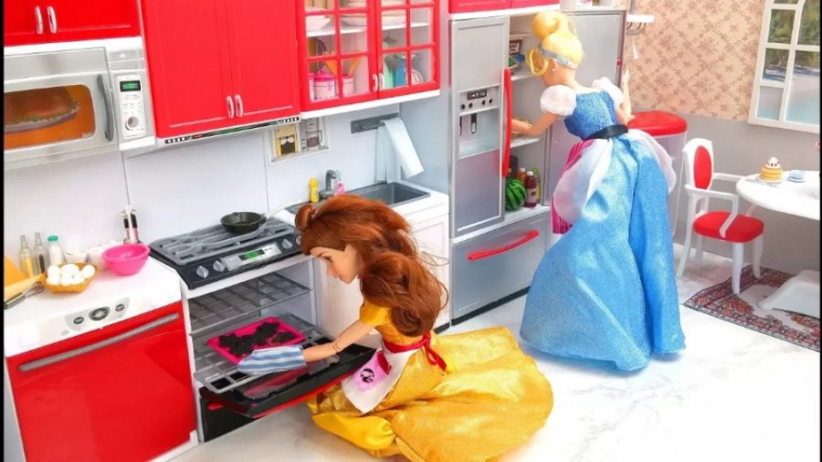 سیندرلا در آشپزخانه باربی  سری...