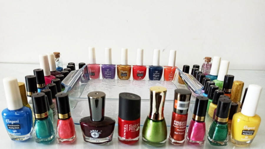 مخلوط اسلایم و لوازم آرایشی