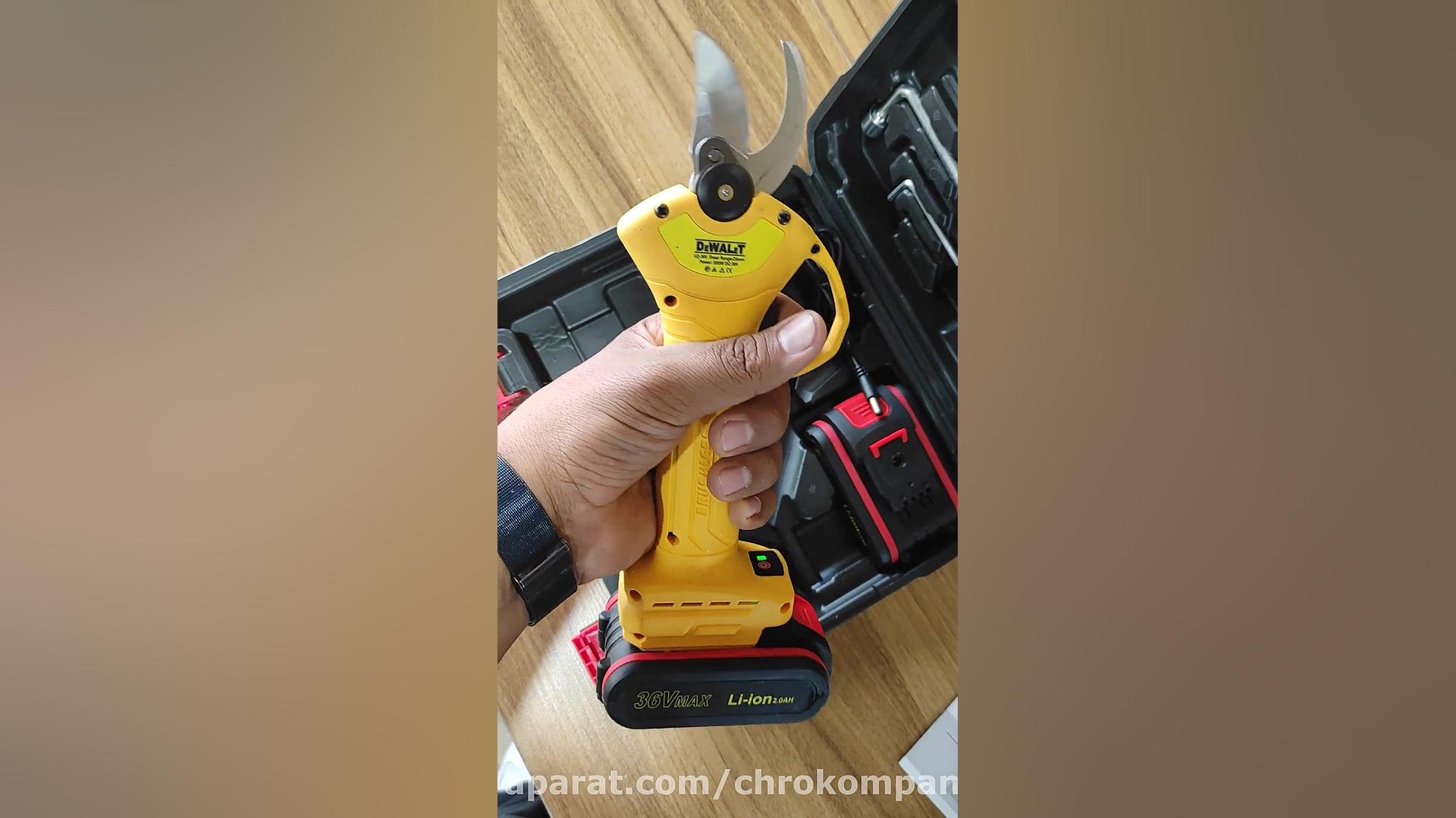 قیچی شارژی باغبانی مارک دیوالت...