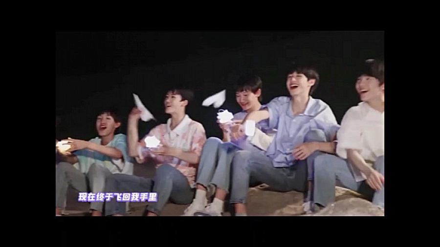 پسران چینی خواننده  گروه TF