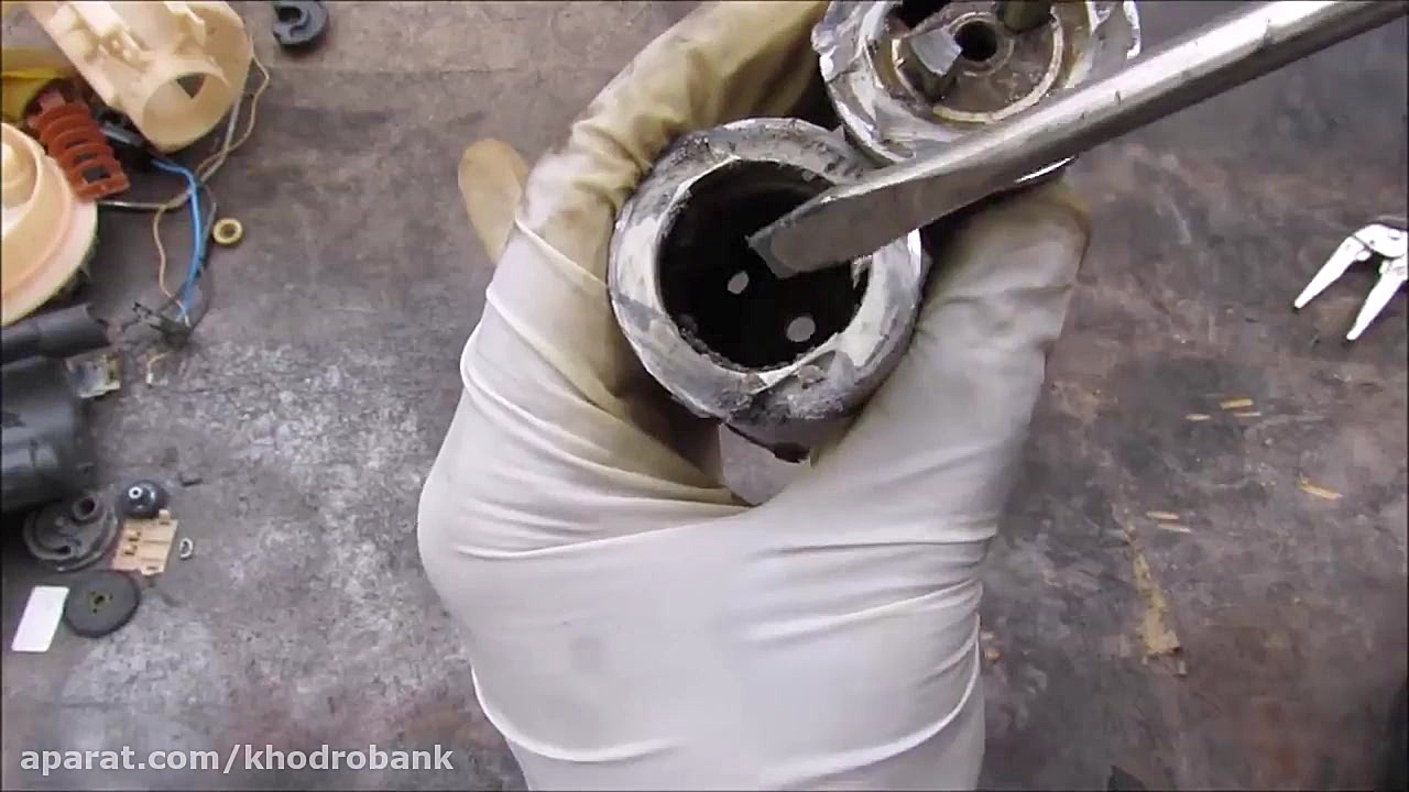 پمپ بنزین خودرو چگونه کار می‌ک...