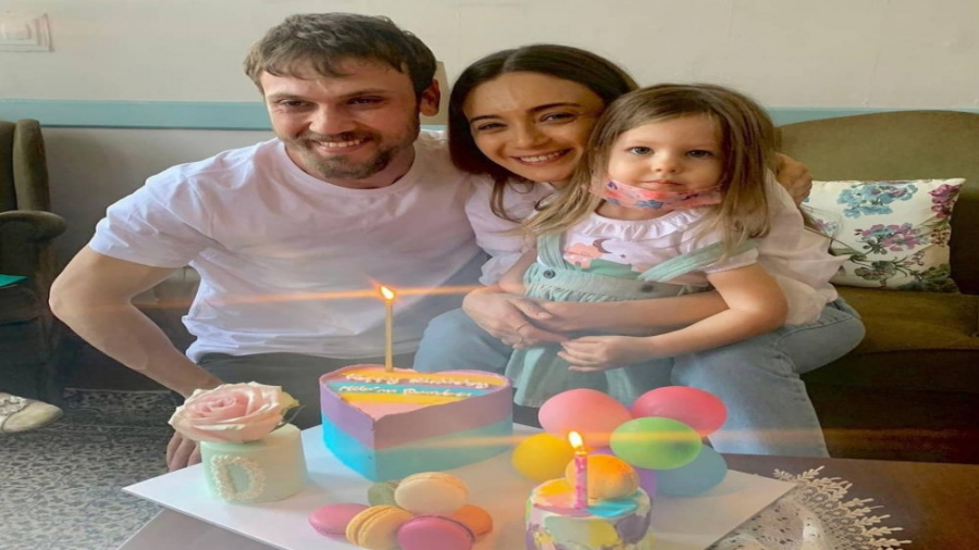 ادیت از زوج افیام ماسال افسون...