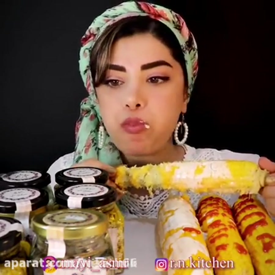 اسمر فود/ مونا فود