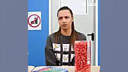 بردن یواشکی خوراکی و وسایل به...