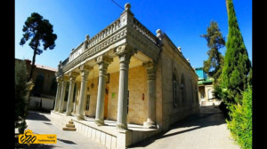 بررسی آذین های معماری و فنون ن...