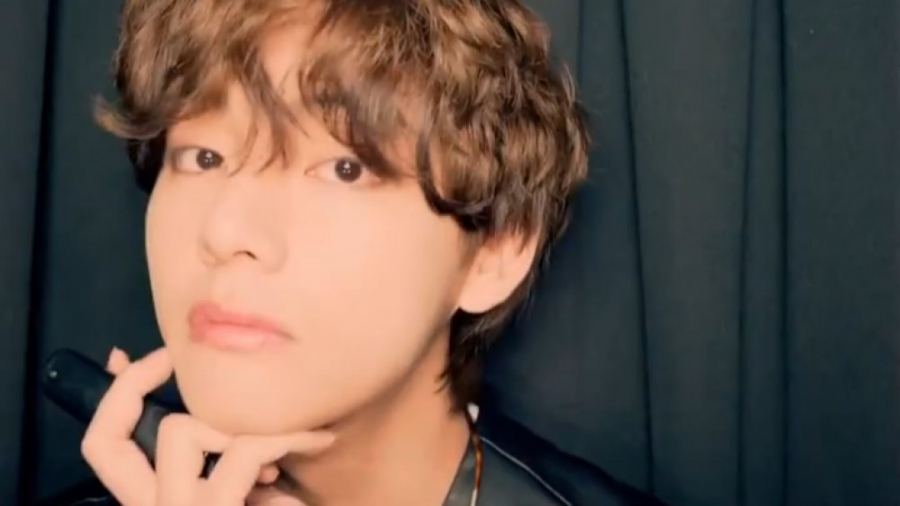 BTS &lt; اتاقک عکاسی کیم تهیون...