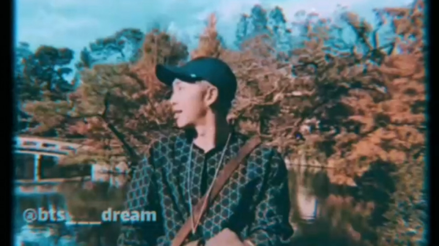 BTS RM فنمیـد زیبـا و شـاد از...