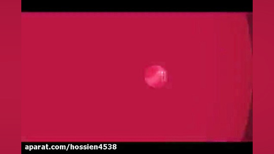 نماز خواندن علی دایی در رختکن...