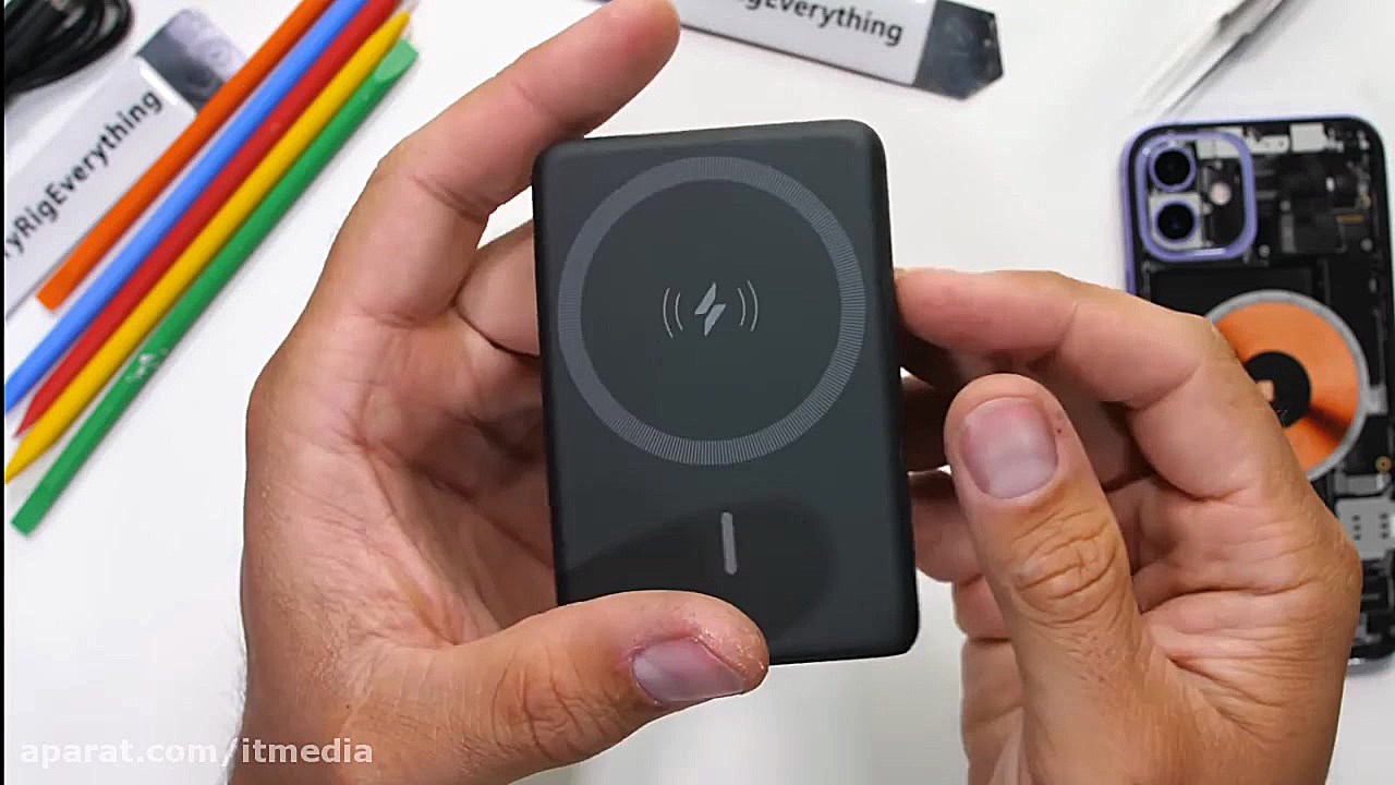 چگونه یک گوشی آیفون را با آهنر...