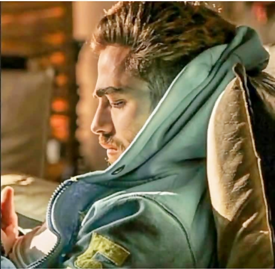 رابطه بین ارش ای پی خواننده و...