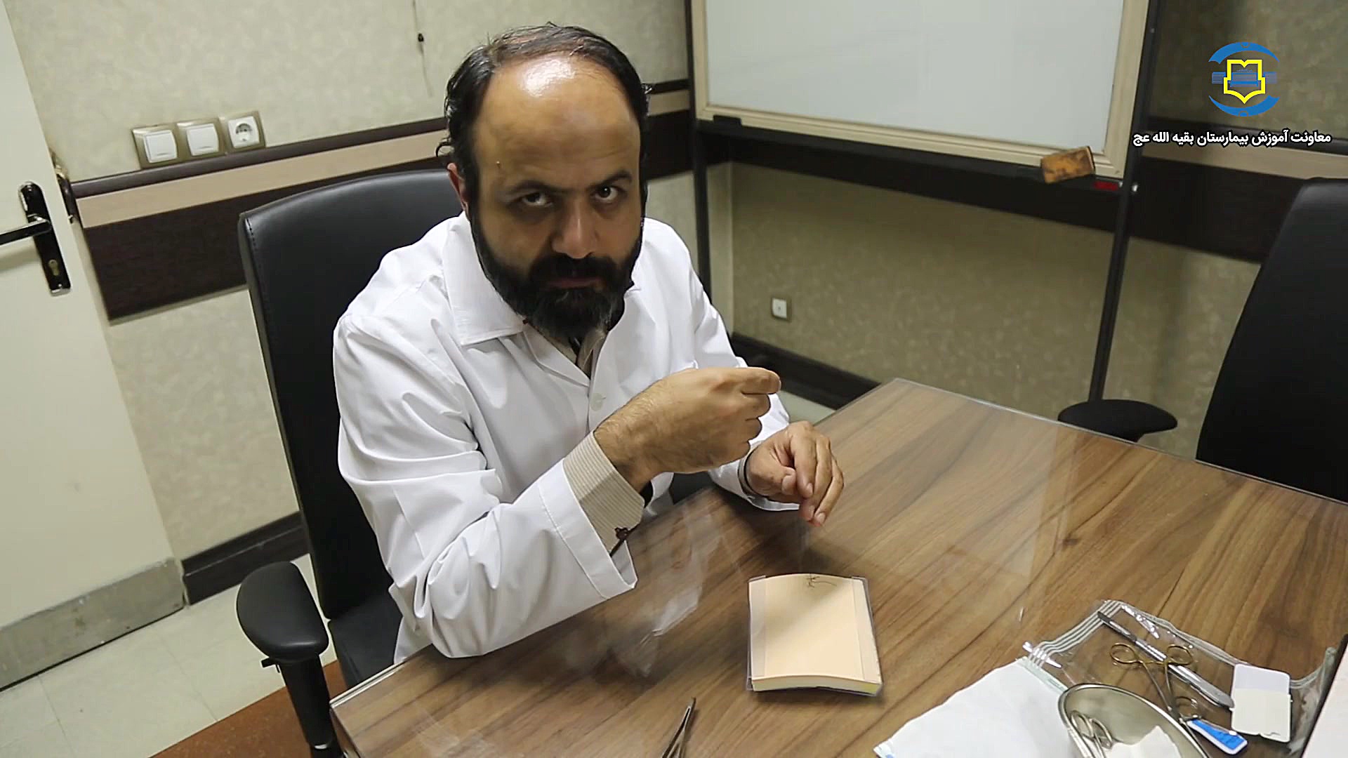 آموزش بخیه زدن  دکتر مهدی مرشد...