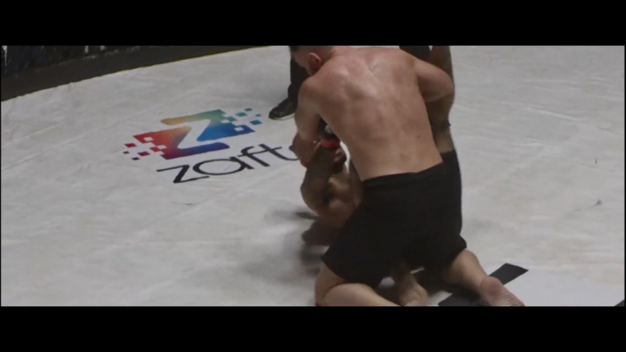 فیلم سینمایی جنگجو در قفس 2021...