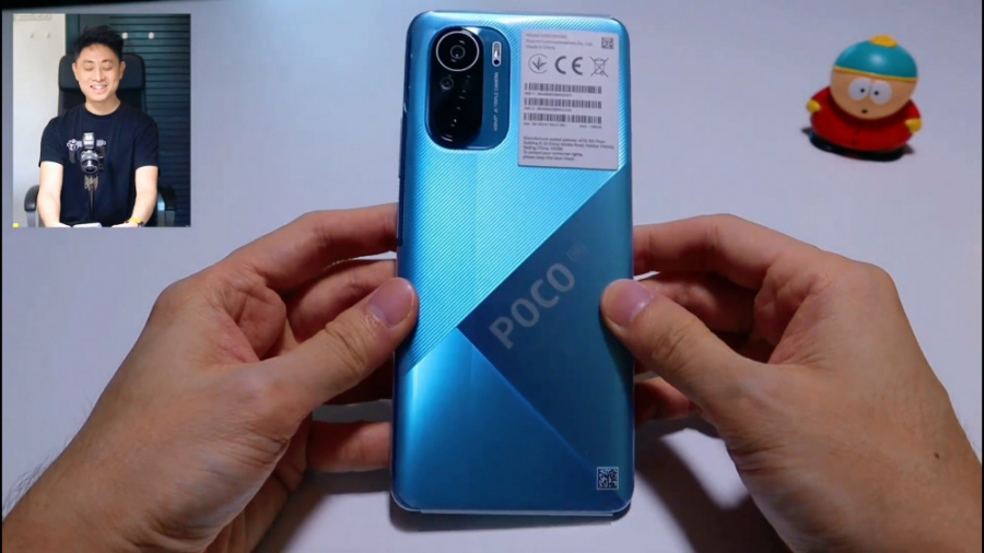 نقد و بررسی موبایل شیائومی Poc...