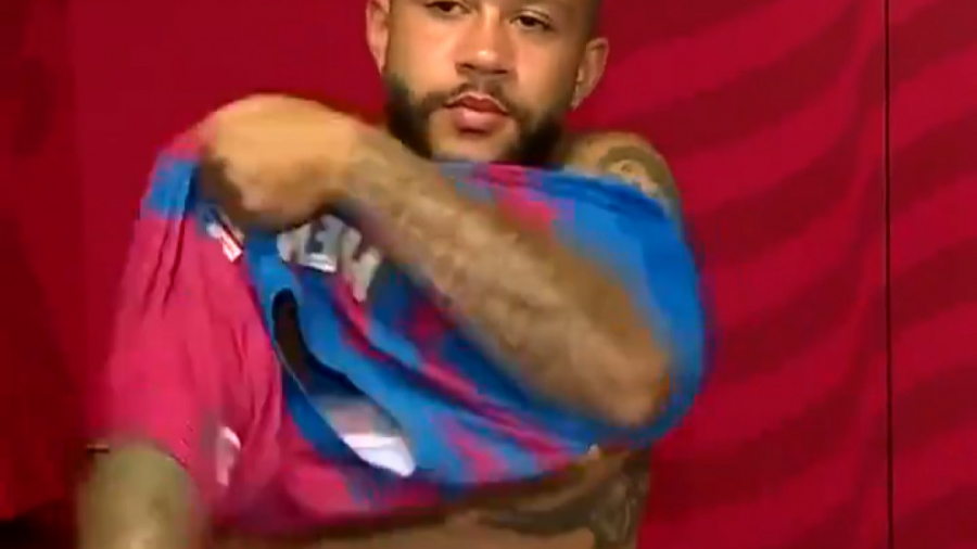 ممفیس دپای برای اولین بار پیرا...