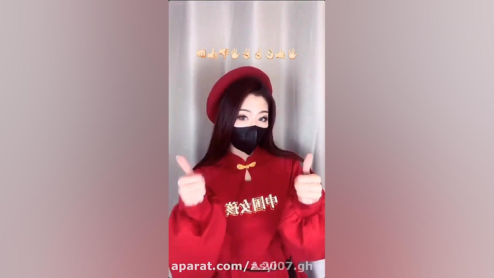 سیندی همراه با پشت صحنه