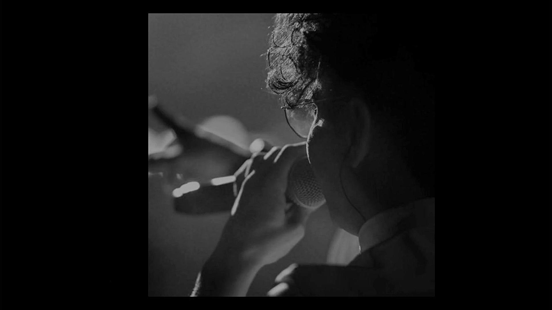 همه اینا از عشقته که دیوونه خو...