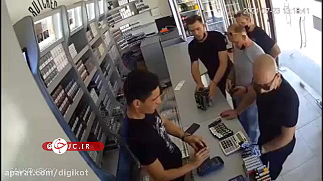 دزدی بی دردسر با چاقو در تاشکن...