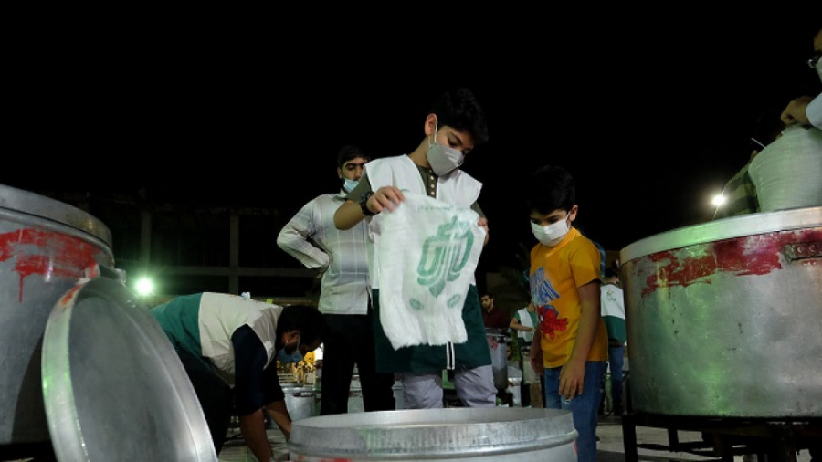 توزیع و طبخ اطعام غدیر در خوزس...