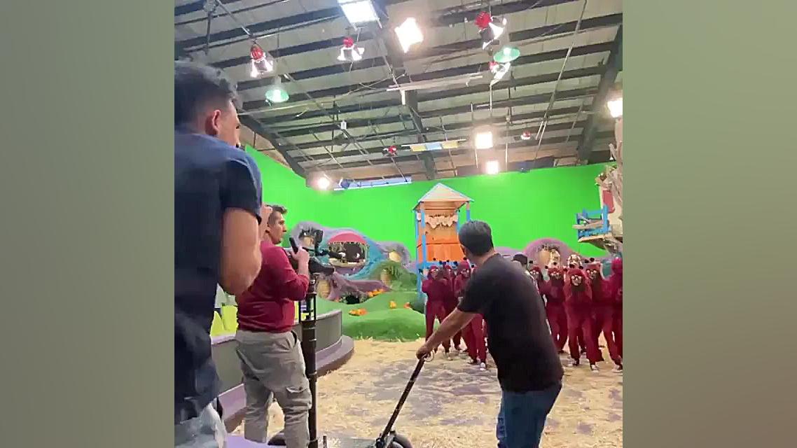 پشت پرده کلبه عمو پورنگ.فالو ف...