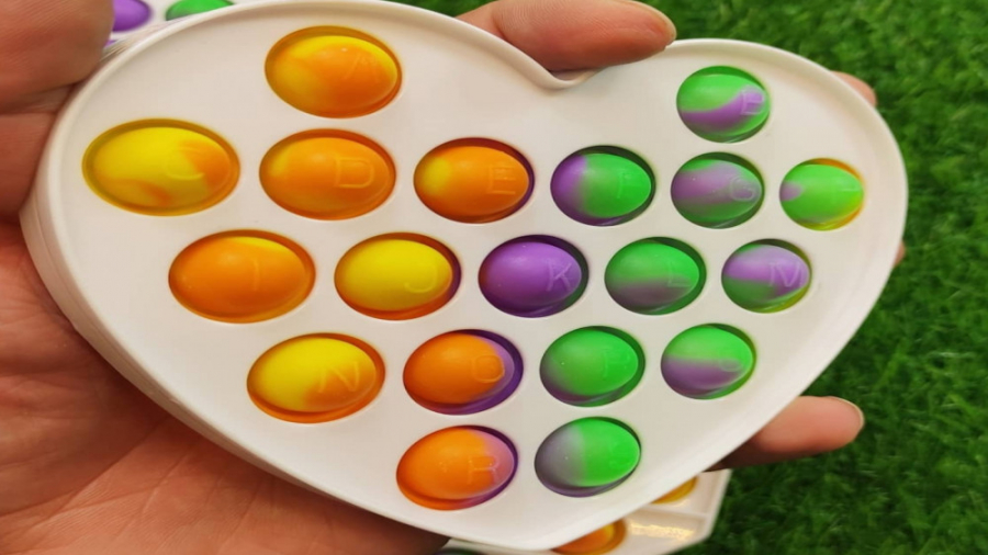 پاپ ایت زمينه سفید گلکسی و رنگ...