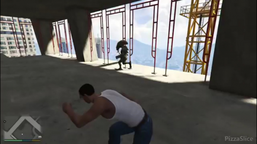 حمله ادم فضایی تو جی تی ای وی...