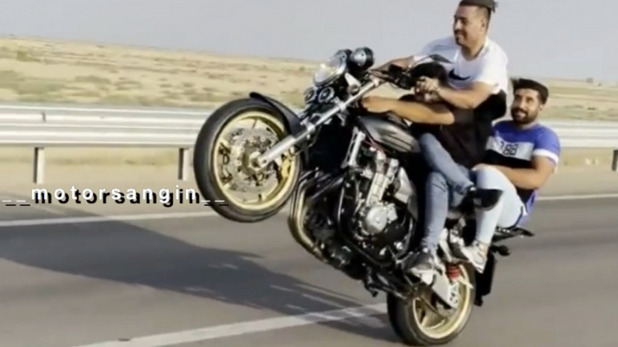 تکچرخ با سی بی ۱۳۰۰ تک چرخ با...