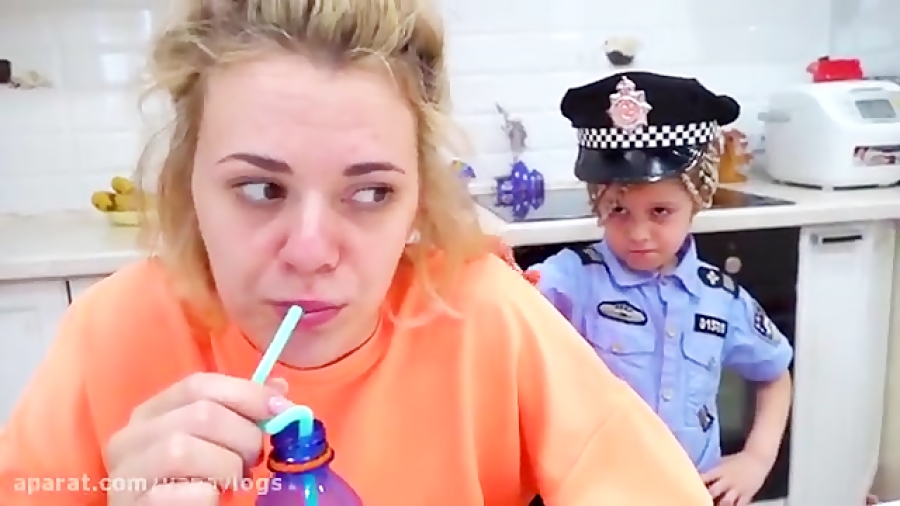 ایوا و مامان  ایوا و مامان دزد...