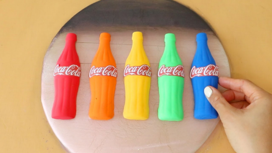 مخلوط کردن اسلایم شفاف و خمیر...