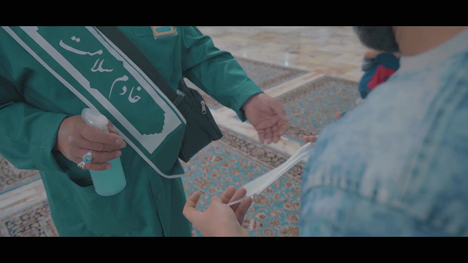 رعایت پروتکل های بهداشتی در حر...