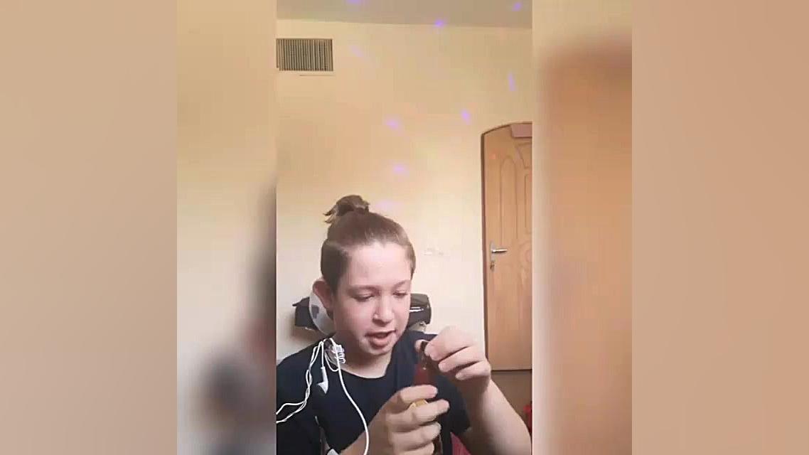 سعی کن نخندی یا(Try not to lau...